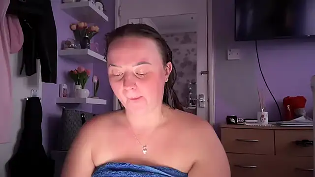 Snapshot of SexySashaxox chatting on 06/30/26, 04:07 SexySashaxox online show from 06/30/26, 04:07