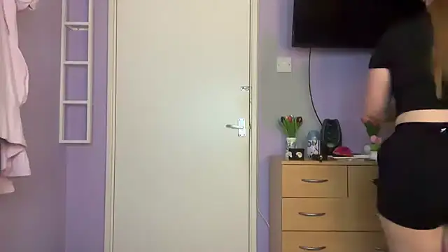 SexySashaxox online show from 04/08/26, 07:48