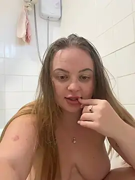 Snapshot of SexySashaxox chatting on 06/28/26, 06:25 SexySashaxox online show from 06/28/26, 06:25