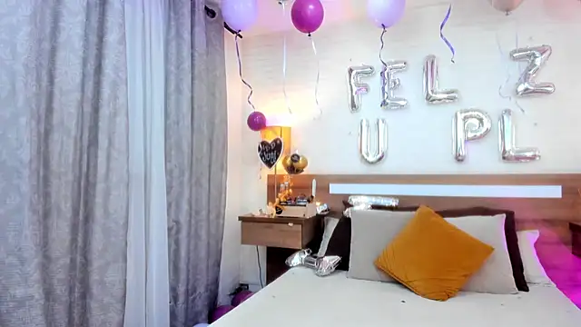 JenniferAuriston online show from 04/08/26, 07:37