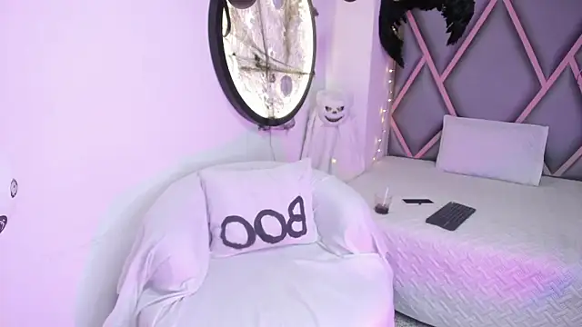 Snapshot of chubby_sexy_ chatting on 10/21/25, 04:01 chubby sexy online show from 10/21/25, 04:01