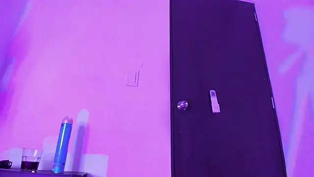 Snapshot of chubby_sexy_ chatting on 11/05/25, 01:42 chubby sexy online show from 11/05/25, 01:42