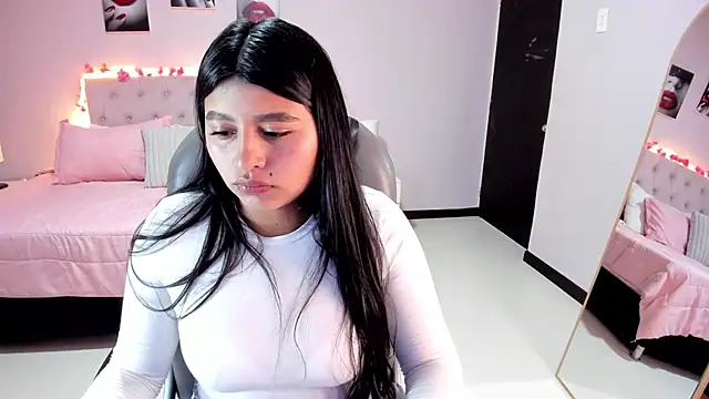 Miss Cataleya   online show from 05/25/26, 12:37