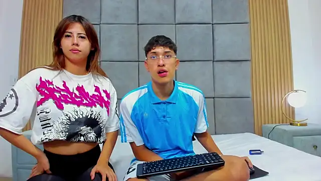 ChanellandMax online show from 11/07/25, 01:04