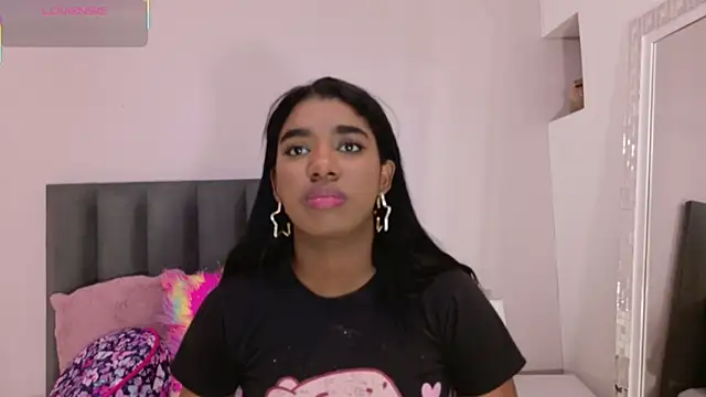 KendraChavez  online show from 09/18/25, 08:56