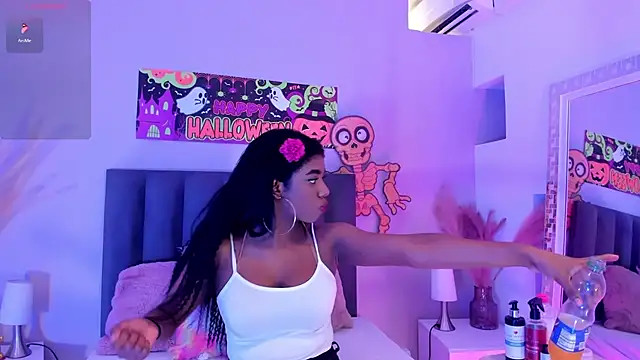 KendraChavez  online show from 10/23/25, 10:52