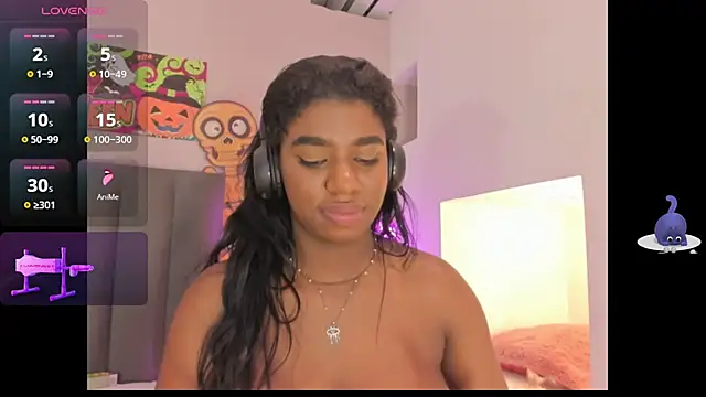 KendraChavez  online show from 10/27/25, 10:05