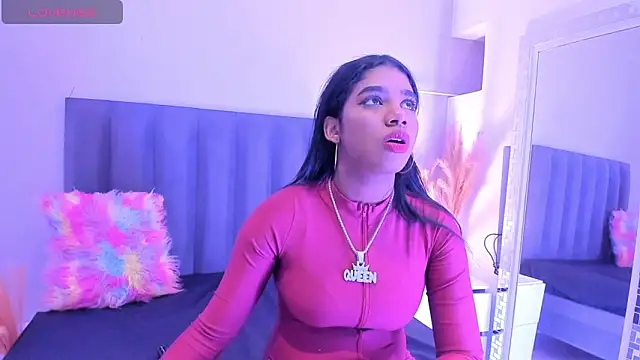 KendraChavez  online show from 12/04/25, 09:36