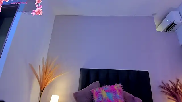 KendraChavez  online show from 09/29/25, 09:42