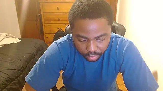 Snapshot of Breadwinnah chatting on 11/11/25, 03:23 Breadwinnah online show from 11/11/25, 03:23
