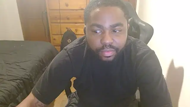 Snapshot of Breadwinnah chatting on 10/19/25, 07:33 Breadwinnah online show from 10/19/25, 07:33