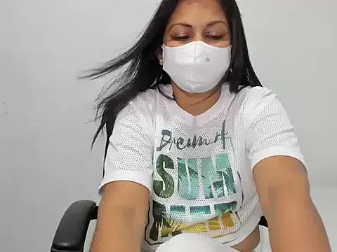 Crazy Cat1995 online show from 10/05/25, 05:36