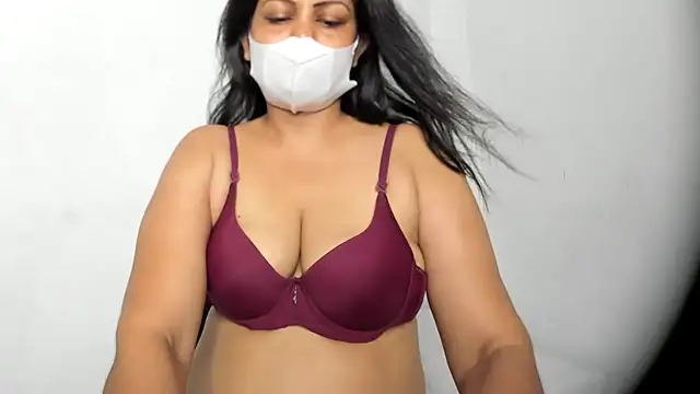 Snapshot of Crazy_Cat1995 chatting on 03/29/26, 11:12 Crazy Cat1995 online show from 03/29/26, 11:12