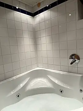 Snapshot of DreamThickCouple chatting on 03/05/26, 09:43 DreamThickCouple online show from 03/05/26, 09:43