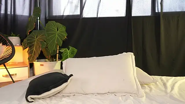 ErosWild  online show from 02/07/26, 06:05