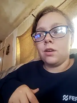 countrymomma online show from 09/11/25, 01:11