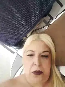 MarielaFerrer online show from 10/29/25, 04:28