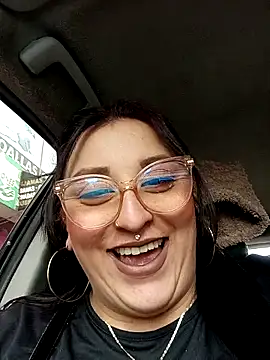 megan fox5 online show from 10/28/25, 03:11