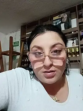 megan fox5 online show from 12/03/25, 04:06