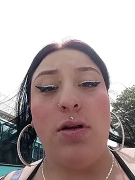 megan fox5 online show from 11/05/25, 03:37