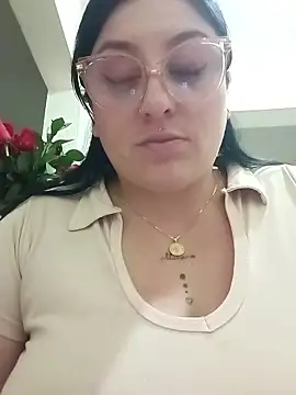 megan fox5 online show from 12/03/25, 04:02