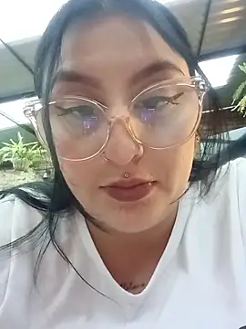 megan fox5 online show from 12/17/25, 10:26