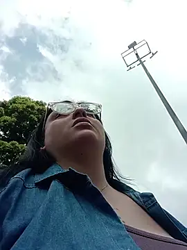 megan fox5 online show from 12/15/25, 06:14