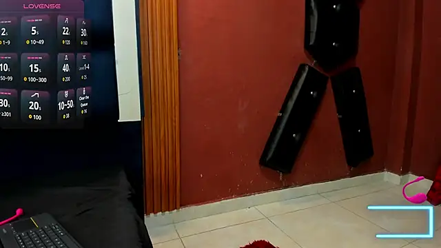 VioletRose as online show from 03/13/26, 03:00