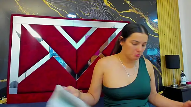 Snapshot of VioletRose_as chatting on 02/01/26, 11:36 VioletRose as online show from 02/01/26, 11:36