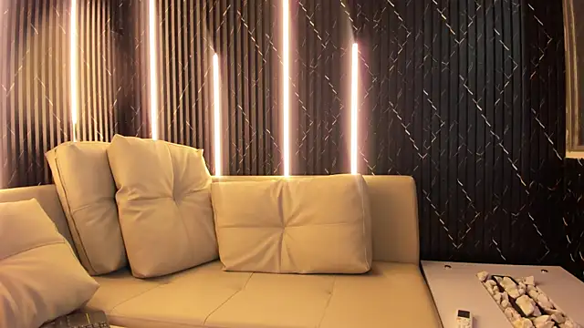 VioletRose as online show from 03/20/26, 03:40