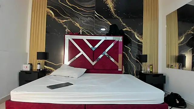 VioletRose as online show from 11/15/25, 07:51