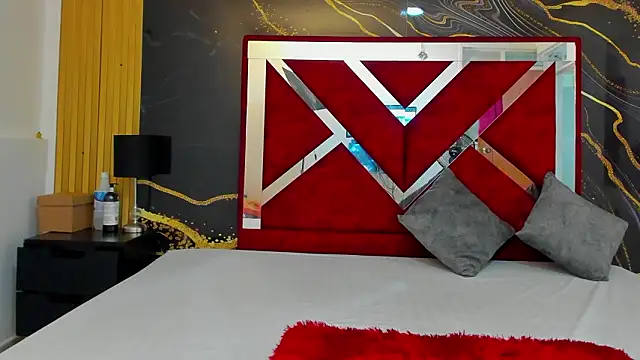 Snapshot of VioletRose_as chatting on 02/03/26, 08:14 VioletRose as online show from 02/03/26, 08:14