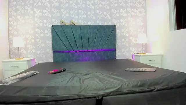 VioletRose as online show from 03/25/26, 02:01