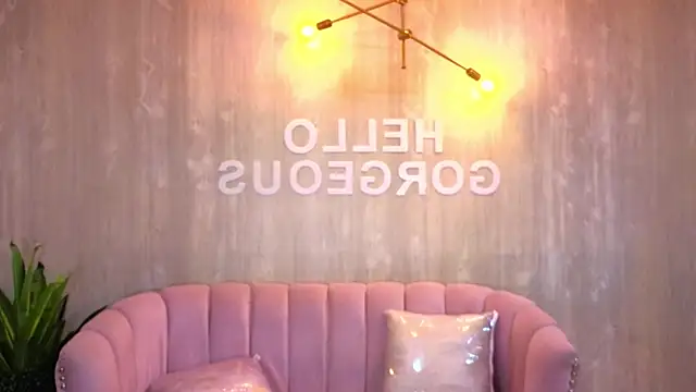 Abril Velvet a  online show from 11/08/25, 01:42