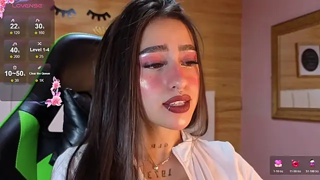 Abril Velvet a  online show from 11/23/25, 01:32