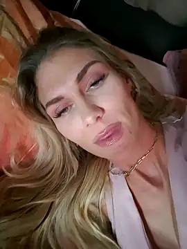 Melody1600 online show from 11/24/25, 09:04