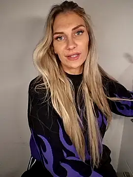 Melody1600 online show from 10/19/25, 06:54