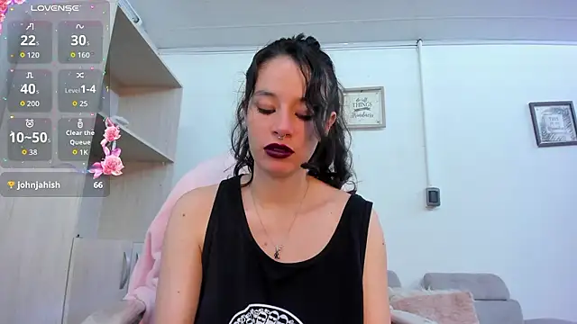 Snapshot of Samantha_blow chatting on 01/16/26, 03:32 Samantha blow online show from 01/16/26, 03:32