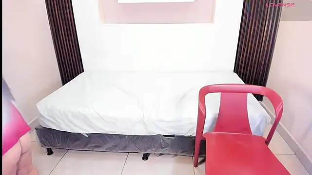 Snapshot of NataliaDream6 chatting on 01/10/26, 03:46 NataliaDream6 online show from 01/10/26, 03:46