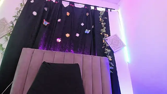 AkiraStone  online show from 10/07/25, 07:26