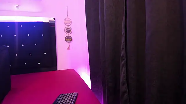 AkiraStone  online show from 10/24/25, 12:37