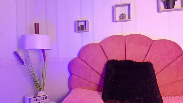 Snapshot of Conejita_420 chatting on 10/04/25, 06:53 Conejita 420 online show from 10/04/25, 06:53