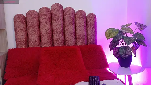 Snapshot of Conejita_420 chatting on 11/10/25, 08:47 Conejita 420 online show from 11/10/25, 08:47