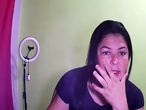 anapaulaa online show from 10/27/25, 07:04