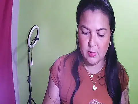 anapaulaa online show from 11/04/25, 09:29