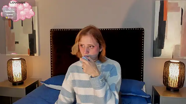 seraphine star online show from 04/12/26, 12:14