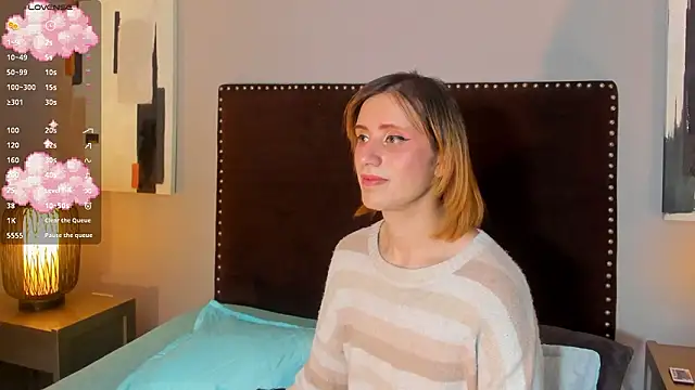 Snapshot of seraphine_star chatting on 02/14/26, 11:21 seraphine star online show from 02/14/26, 11:21