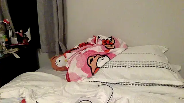 toomuchofafreak online show from 02/15/26, 10:41