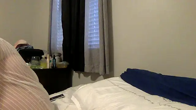 toomuchofafreak online show from 02/11/26, 09:14