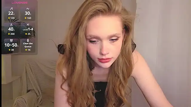 Snapshot of KathyBlooms chatting on 09/12/25, 10:09 KathyBlooms online show from 09/12/25, 10:09